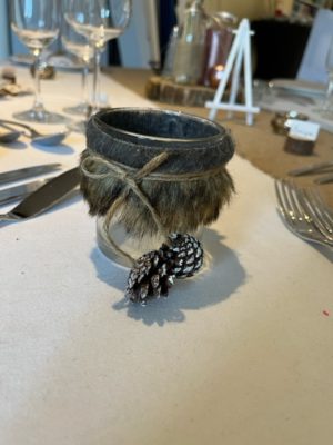 Bougeoir fourrure et pomme de pin – Image 2