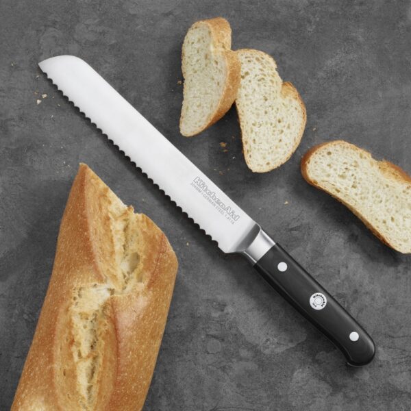 Couteau à pain